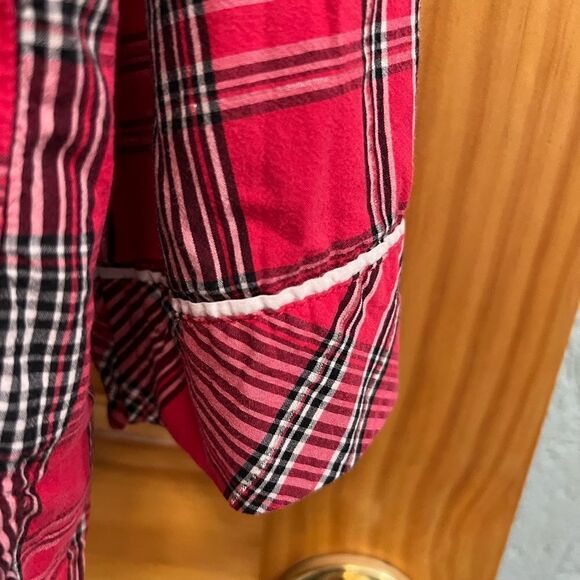 Beautiful Victoria’s Secret red plaid with glitter stripe night shirt - Picture 5 of 7